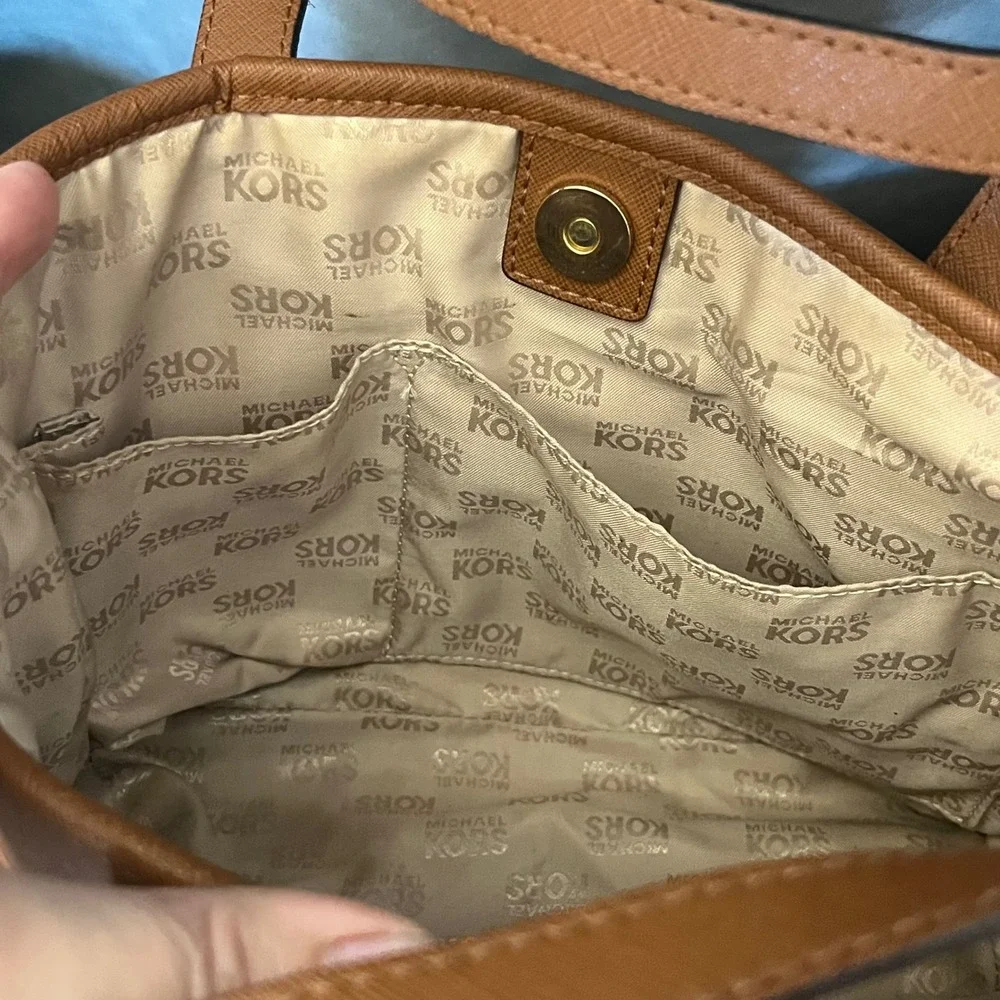 Michael Kors Tan Saffiano‎ Leather Small Tote Bag Gold MK Logo Logo Lining